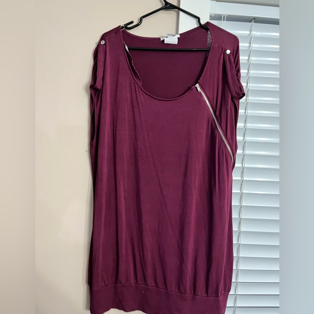 Burgundy tee with zipper detail size 1X